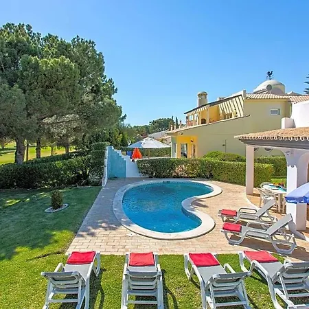 Sleeps 8 With Pool Air Con And Wifi فيلامورا