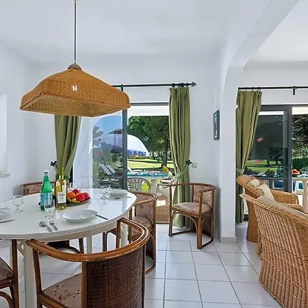 Sleeps 8 With Pool Air Con And Wifi Villa *