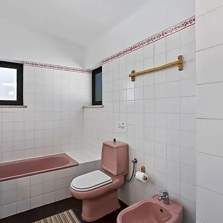 Sleeps 8 With Pool Air Con And Wifi Villa Vilamoura
