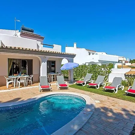Villa Sleeps 8 With Pool Air Con And Wifi *