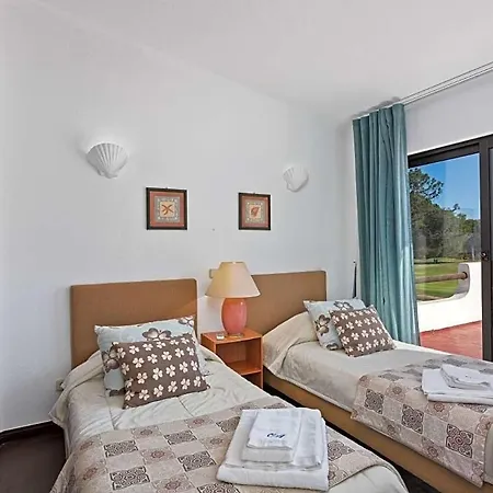 Sleeps 8 With Pool Air Con And Wifi וילהמורה